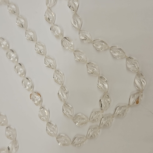 Sarah Cov Necklace Coventry Holday Beads ICE 1975 Twisted Oval Plastic Beads - Picture 4 of 10